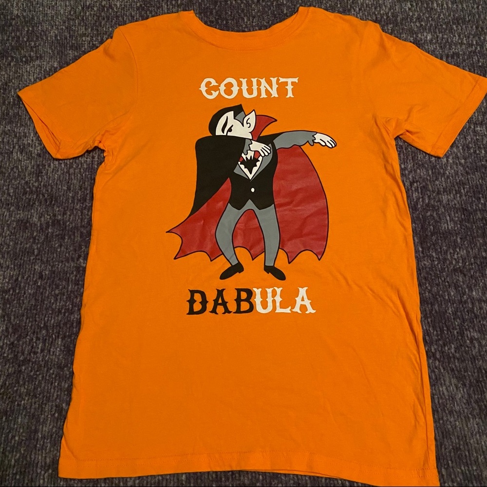 Boys Halloween Count Dabula shirt xlarge